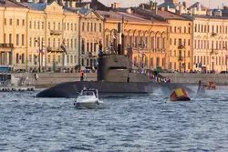 Дизель-электрическая подводная лодка «Санкт-Петербург» на дне ВМФ