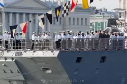 Корвет «Бойкий» в Санкт-Петербурге на дне ВМФ