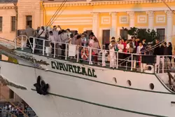 Мексиканский трехмачтовый барк «Cuauhtemoc»
