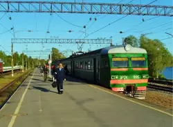 Электропоезд Кузнечное — Санкт-Петербург на станции Приозерск