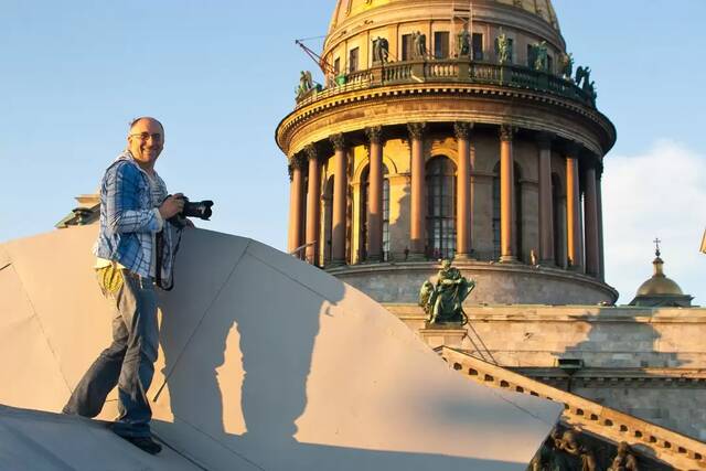 Экскурсии по крышам Санкт-Петербурга, прогулка по крыше с видом на Исаакиевский собор