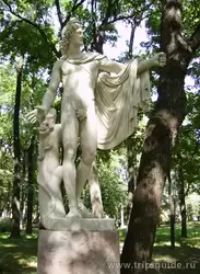 Аполлон, копия античной статуи