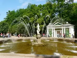 Петергоф, фонтан Адам