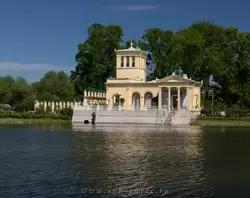 Царицын павильон в Петергофе