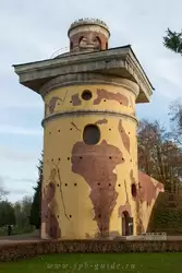 Башня-руина — памятник, посвященный Русско-турецкой войне