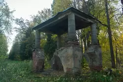 Елизаветин (Краснодолинный) павильон в Павловском парке