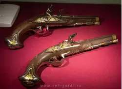 Пара кремниевых пистолетов, Тула, 1763 г., изготовлены для великого князя Павла Петровича