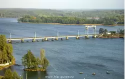 Бухта защитная и железнодорожный мост
