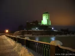 Выборгский замок ночью