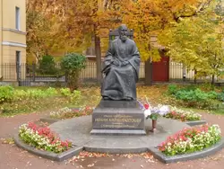 Памятник св. праведному Иоанну Кронштадтскому