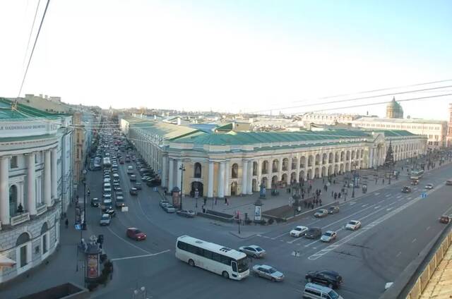 Музей-фотосалон имени К.К. Буллы - вид на пересечение Невского проспекта и улицы Садовой