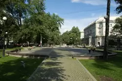 Сад Андрея Петрова в Санкт-Петербурге