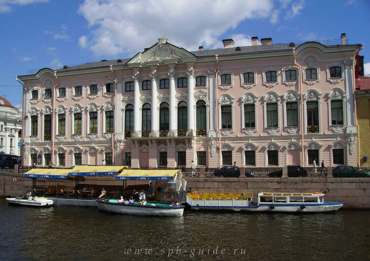 Река Мойка и Строгановский дворец
