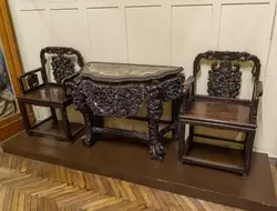 Традиционная китайская мебель — стол и стулья