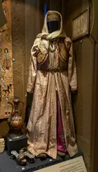 Праздничный женский костюм в Турции 19–20 века