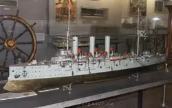 Модель крейсера «Аврора»