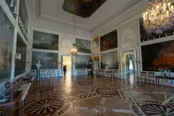 Чесменский зал, Большой дворец в Петергофе