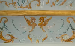 Роспись потолка Западной галереи в дворце Монплезир