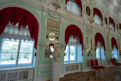 Тронный зал, Большой дворец в Петергофе