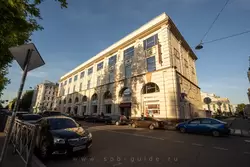 Торгово-офисный комплекс «Чкаловский» в Санкт-Петербурге