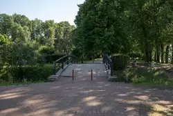 Мост через Петровский канал в парке Екатерингоф