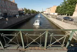 Крюков канал, вид со Смежного моста