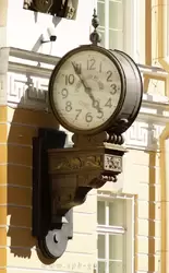 «Главная палата. Точное время» - часы под Аркой Главного штаба