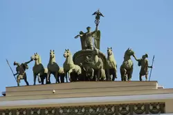Триумфальная колесница на арке Главного штаба
