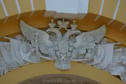 Двуглавый орел - герб России на Адмиралтействе