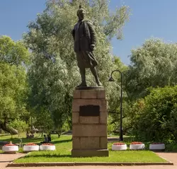 Парк Победы, памятник Зое Космодемьянской в Санкт-Петербурге