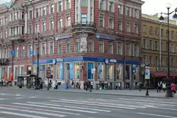 Магазин футбольного клуба «Зенит» на Невском проспекте