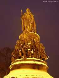 Санкт-Петербург, Невский проспект, Памятник Екатерине II