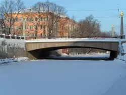 Уральский мост на Васильевском острове