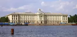 Академия художеств в Санкт-Петербурге