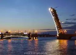 Санкт-Петербург, Троицкий мост