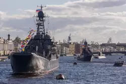 Корабли Балтийского флота на Дне Победы в Санкт-Петербурге