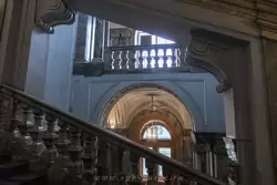 Парадная лестница Мраморного дворца
