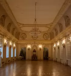 Большой Бальный зал в Меншиковском дворце