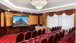 Конференц зал «Рубин» в Гранд отеле Эмеральд