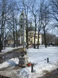 Памятный крест на месте снесенного в 1936 г. Храма Святой Мученицы Параскевы в Санкт-Петербурге
