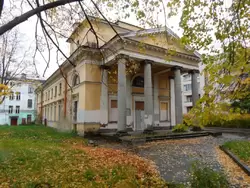 Здание русско-эстонской церкви Воздвижения Креста Господня в Санкт-Петербурге