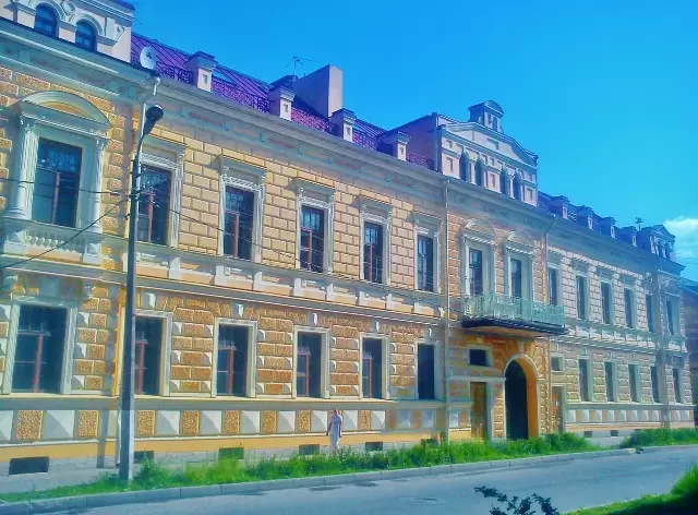Еленинская улица Еленинская улица