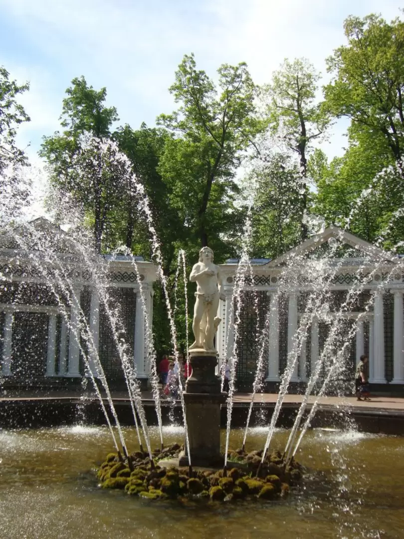 Фонтан «Адам» Фонтан «Адам»