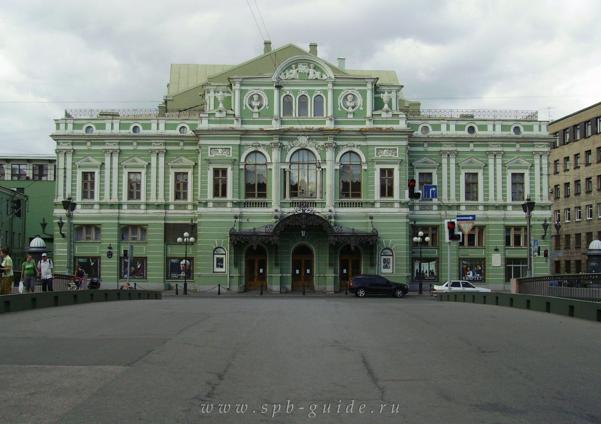 Здания театров спб