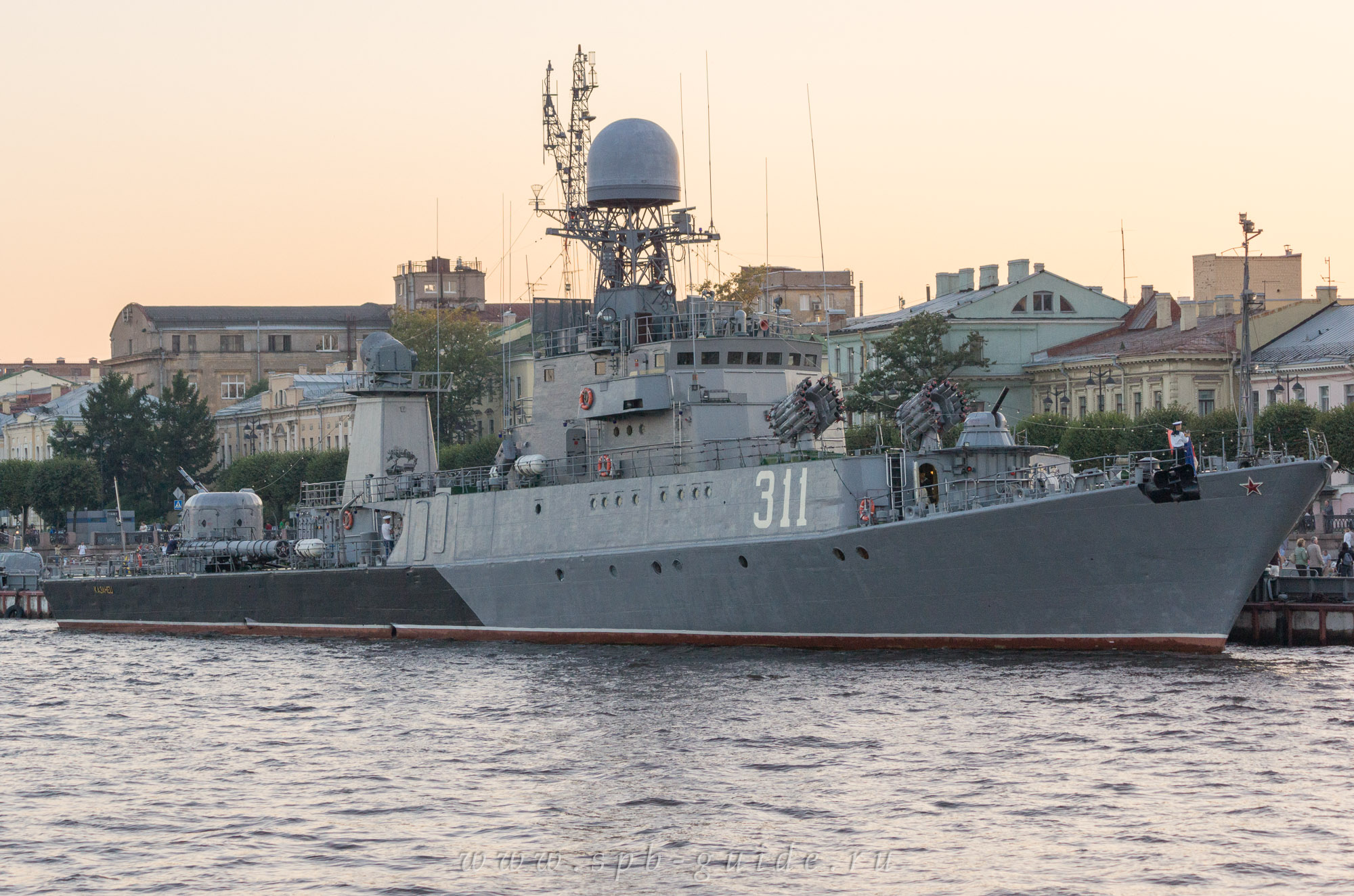Малый противолодочный корабль «Казанец» на Дне ВМФ в СПБ Малый противолодочный корабль «Казанец» на Дне ВМФ в СПБ