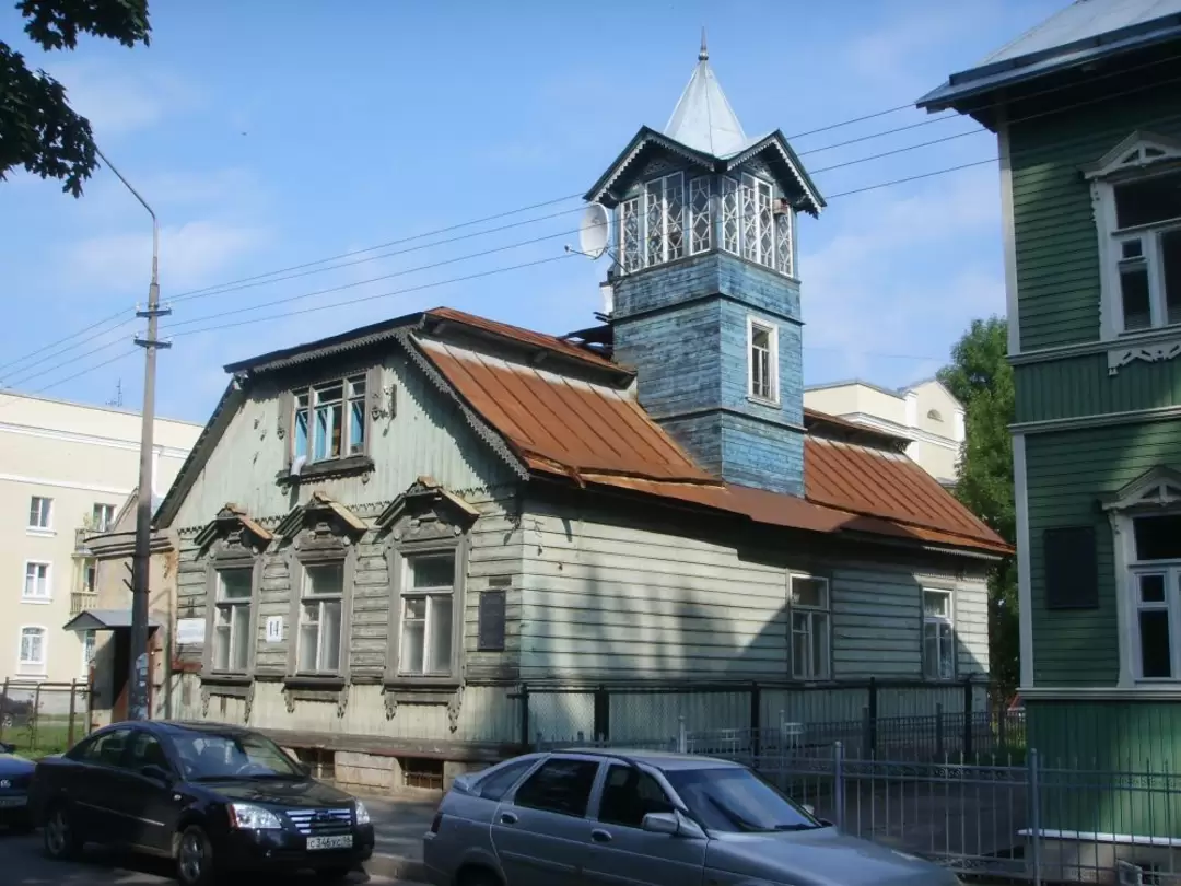 Памятник архитектуры. Дом Мельникова. Середина ХIХ века
