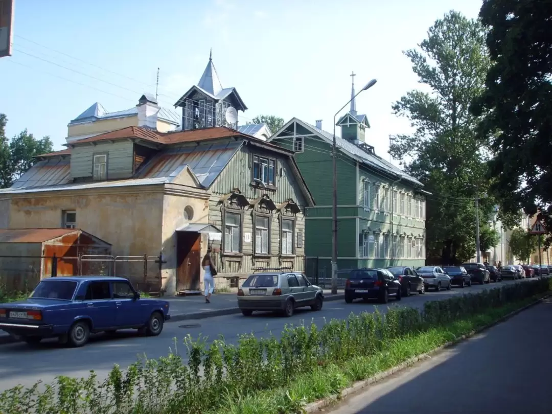 Памятники архитектуры на Еленинской улице