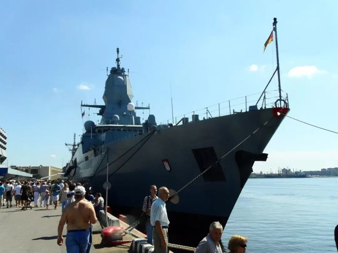 Фрегат ВМС Германии «Hamburg» Фрегат ВМС Германии «Hamburg»