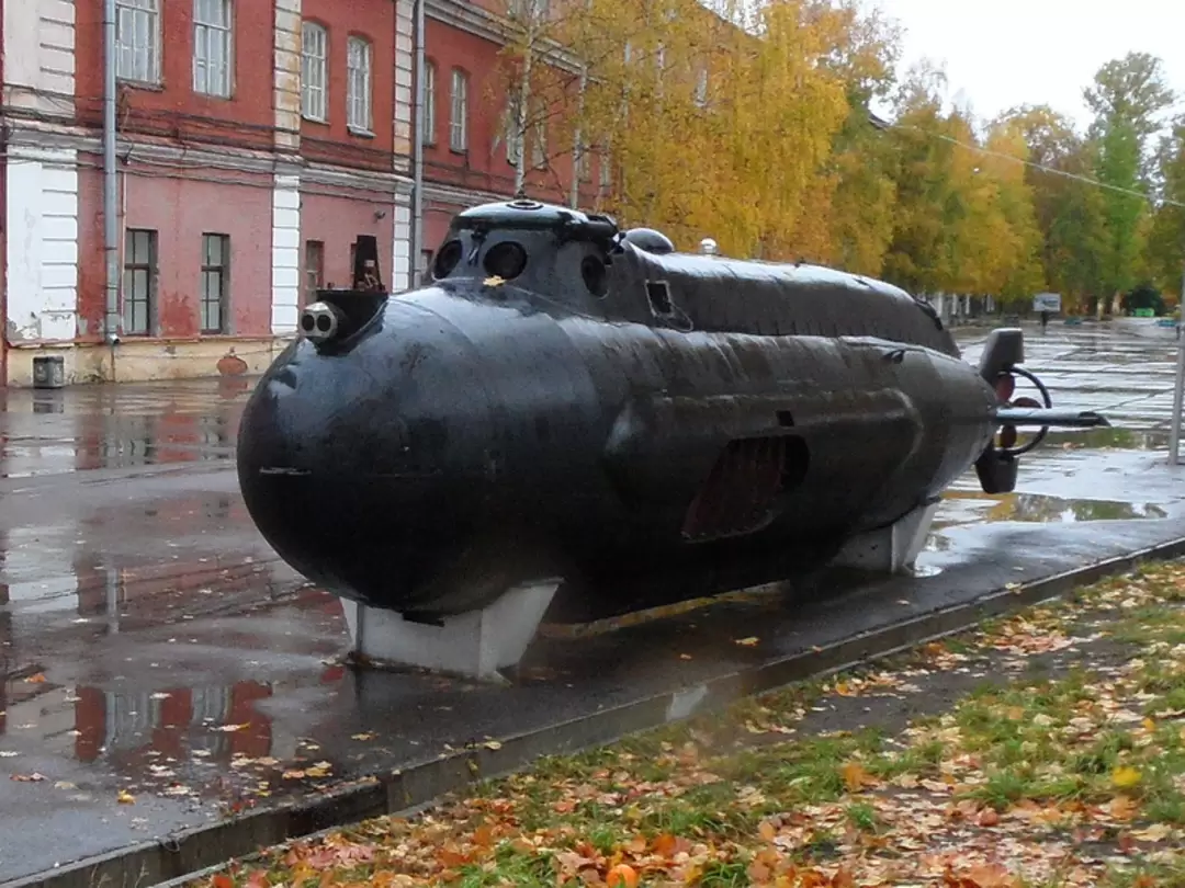 Сверхмалая подводная лодка «В-499» проекта 908 «Тритон-2» Сверхмалая подводная лодка «В-499» проекта 908 «Тритон-2»