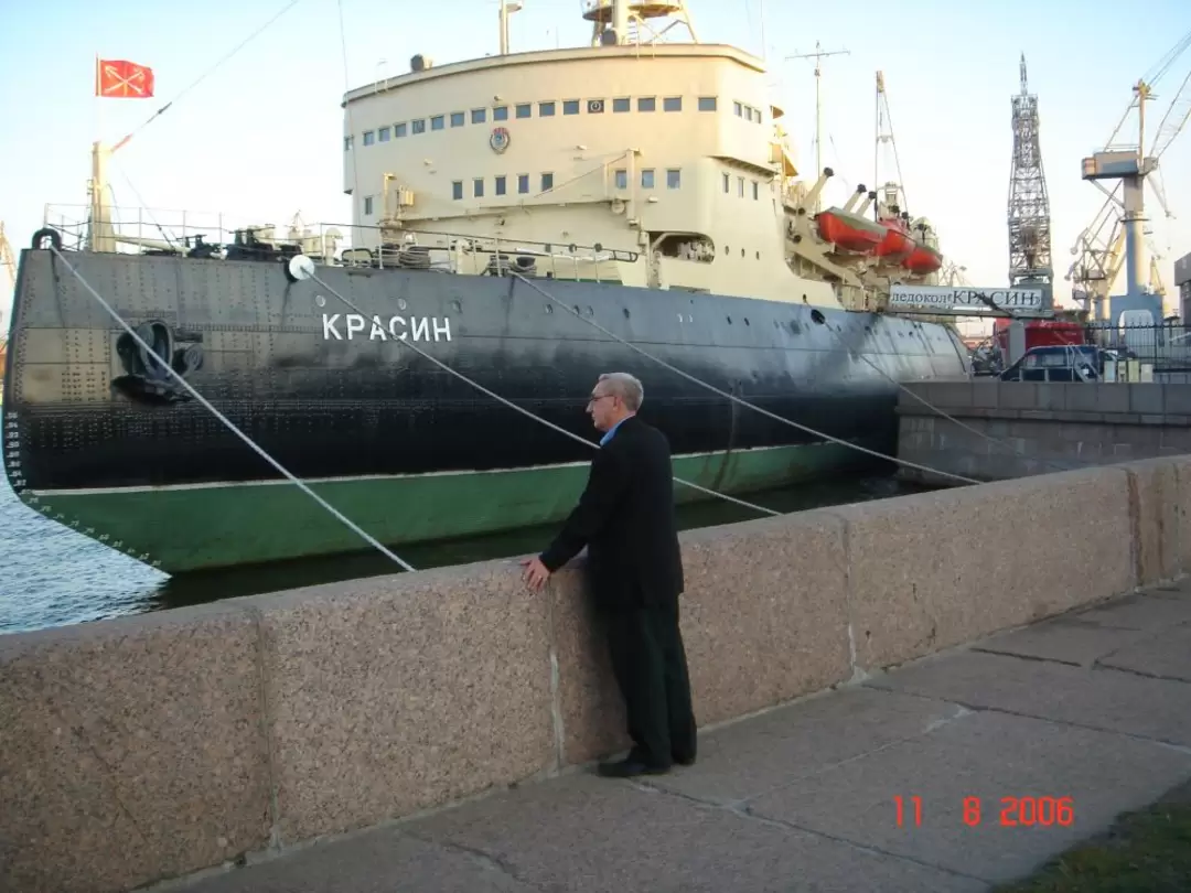 У ледокола «Красин» У ледокола «Красин»